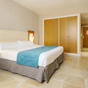Habitación accesible Hotel ILUNION Fuengirola