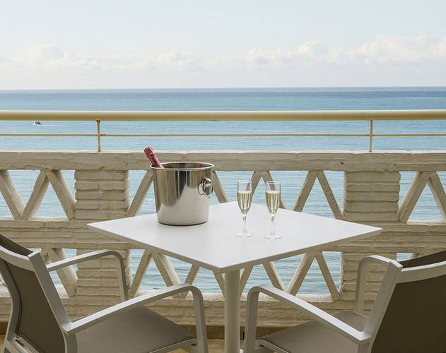  Hotel ILUNION Fuengirola