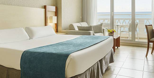 habitaciones hotel ILUNION Fuengirola habitaciones hotel fuengirola