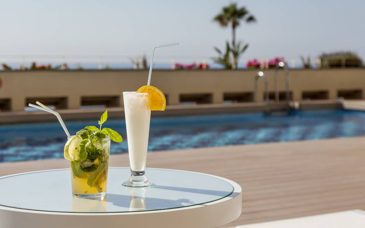 Piscina hotel ilunion fuengirola Piscina hotel ilunion fuengirola